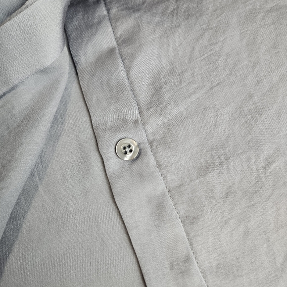 Nine West Women Adorable Gray Blouse Size 14 - Picture 6 of 8